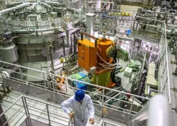 AI Debate Over Energy Solutions